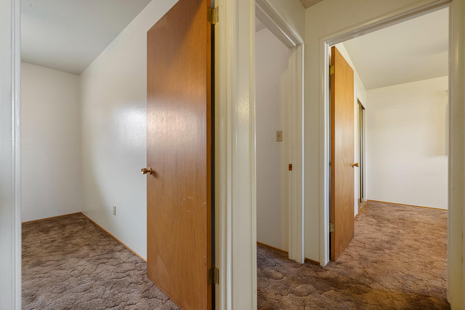 527 Poplar St, Oakdale, CA 95361