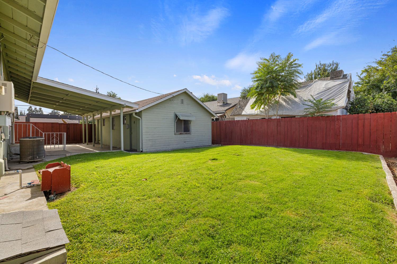 527 Poplar St, Oakdale, CA 95361