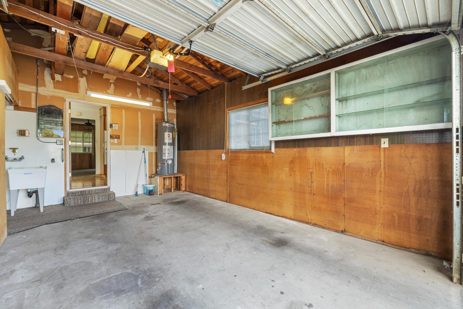 527 Poplar St, Oakdale, CA 95361