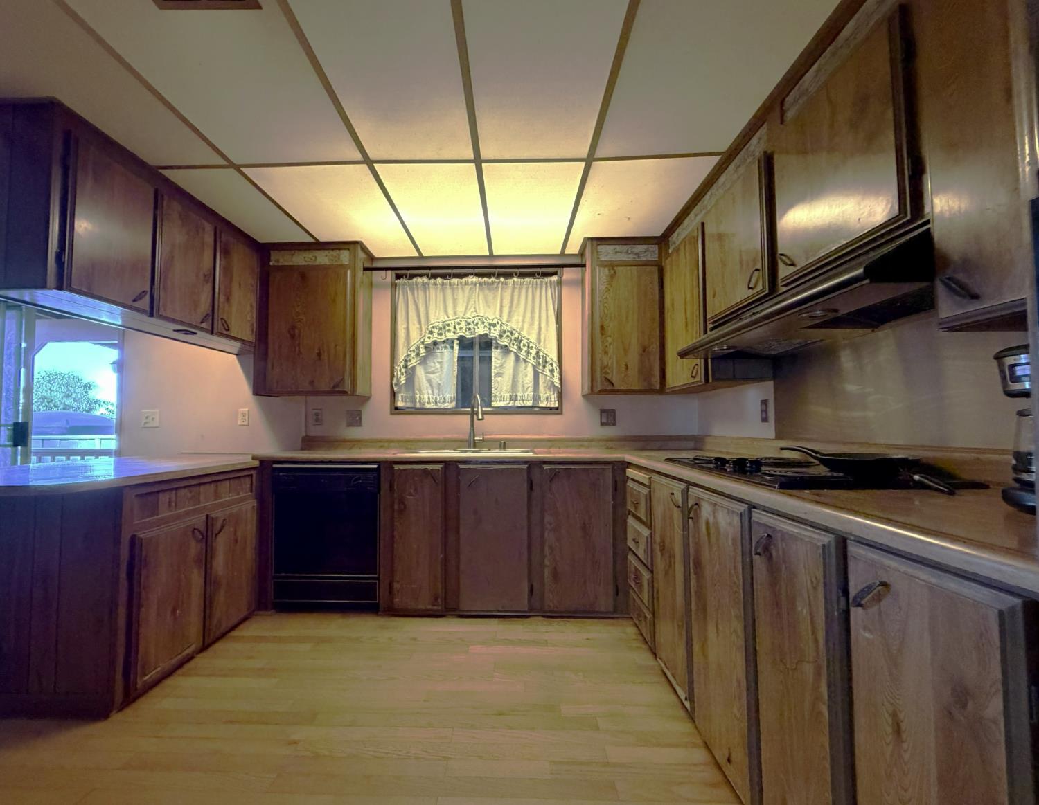 24160 W Frontier St, Los Banos, CA 93635
