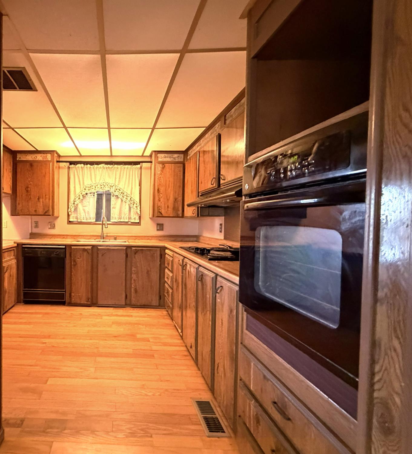 24160 W Frontier St, Los Banos, CA 93635