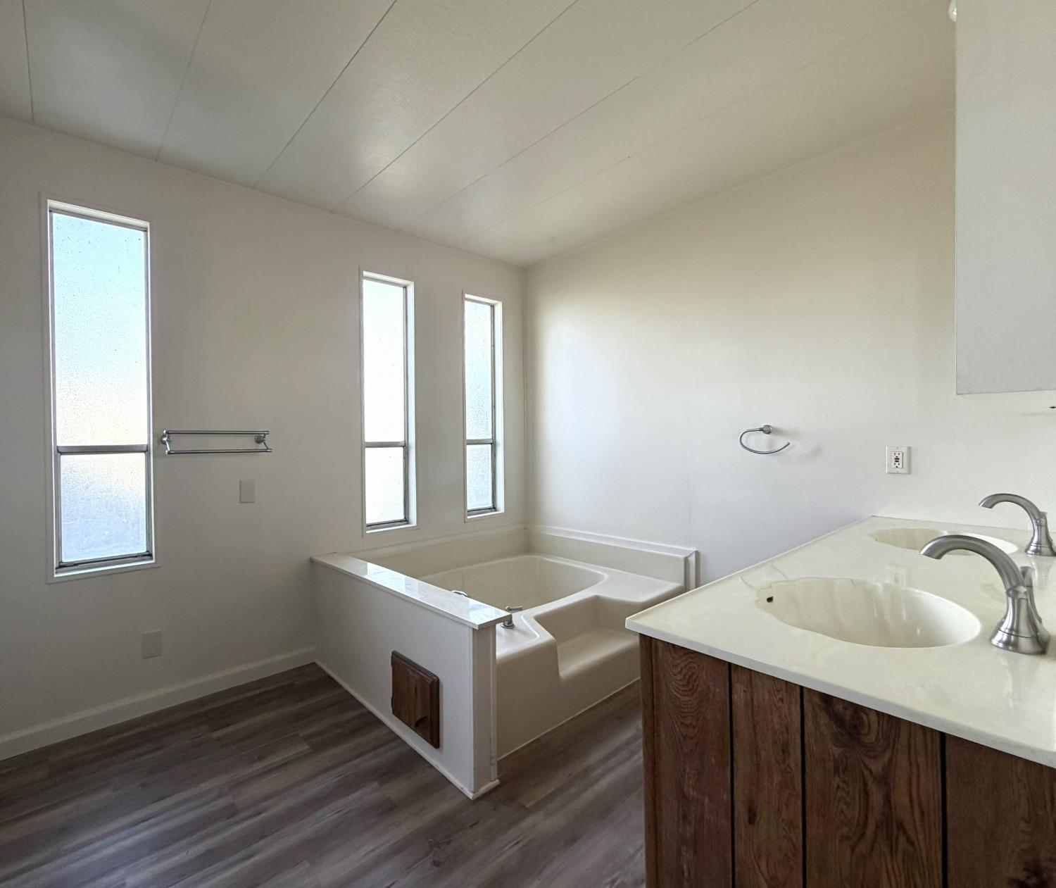 24160 W Frontier St, Los Banos, CA 93635