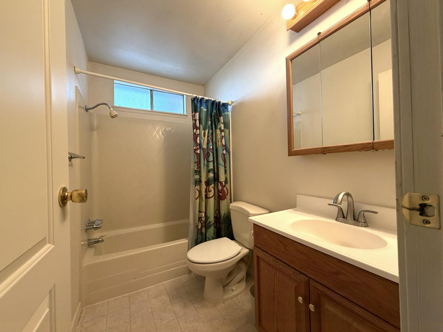 24160 W Frontier St, Los Banos, CA 93635