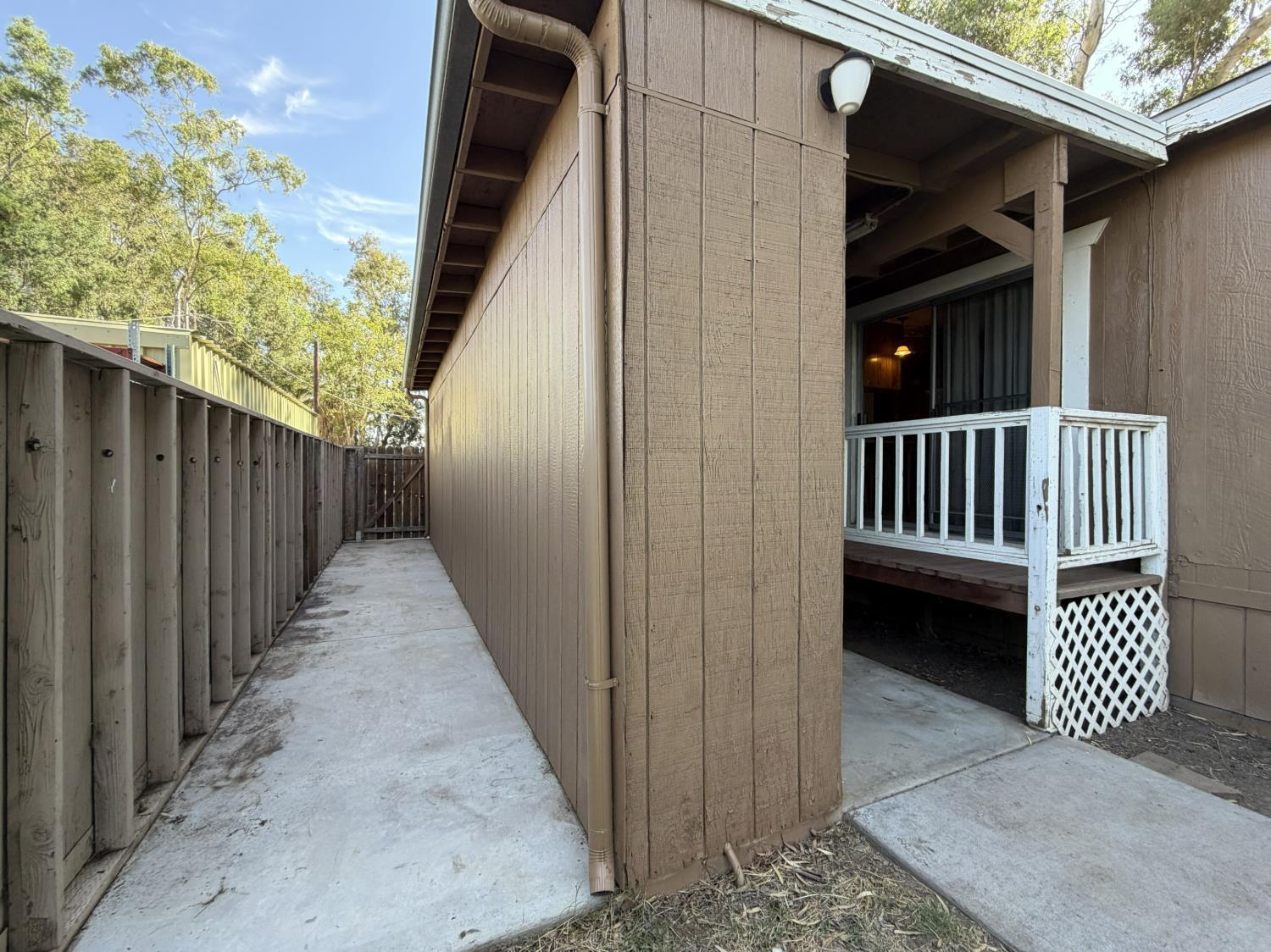 24160 W Frontier St, Los Banos, CA 93635