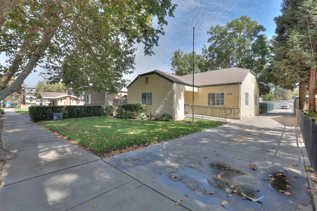 1830 Jackson Ave, Escalon, CA 95320
