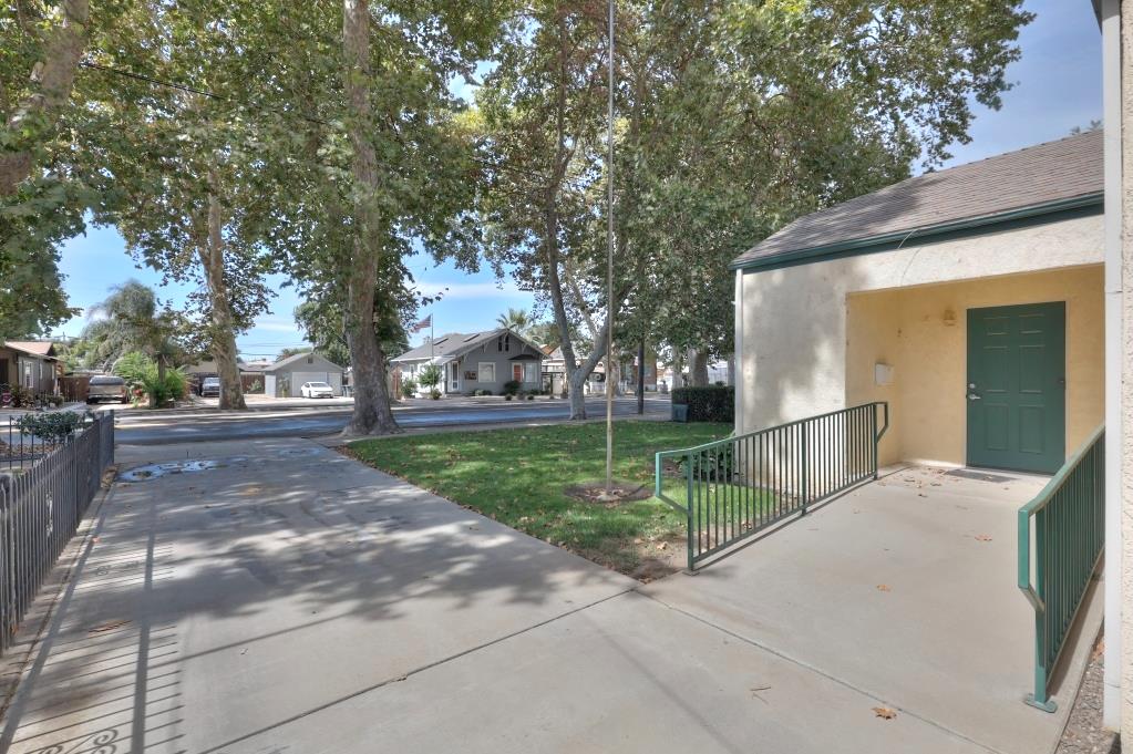1830 Jackson Ave, Escalon, CA 95320