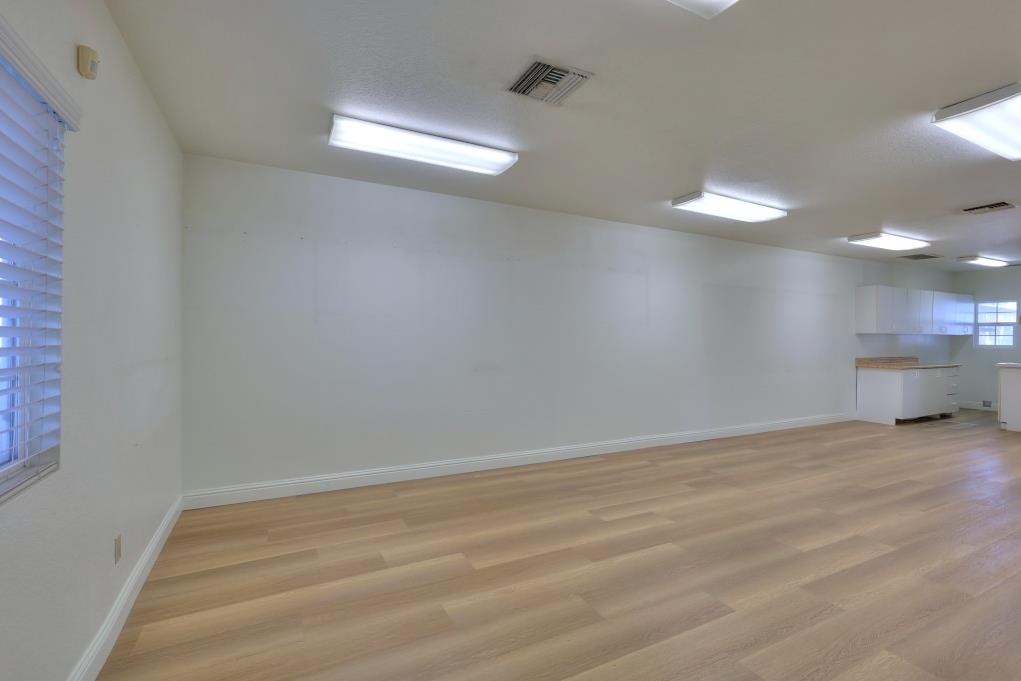 1830 Jackson Ave, Escalon, CA 95320