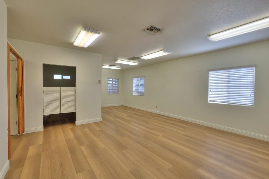 1830 Jackson Ave, Escalon, CA 95320
