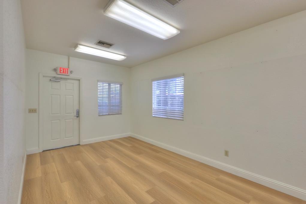 1830 Jackson Ave, Escalon, CA 95320