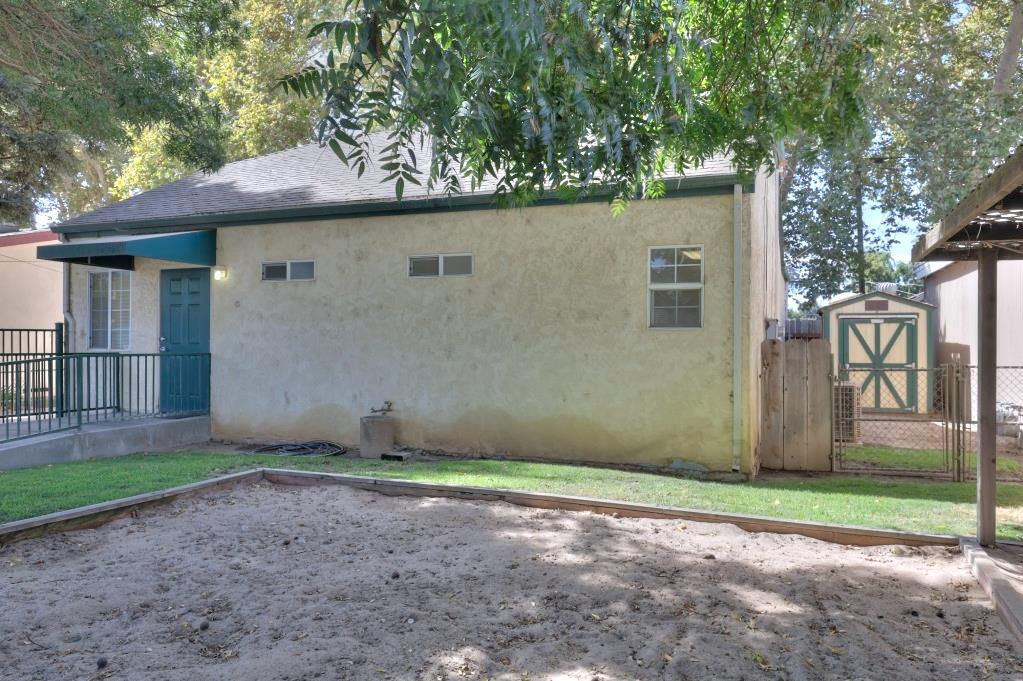 1830 Jackson Ave, Escalon, CA 95320
