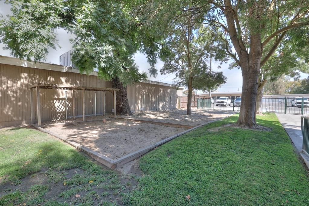 1830 Jackson Ave, Escalon, CA 95320