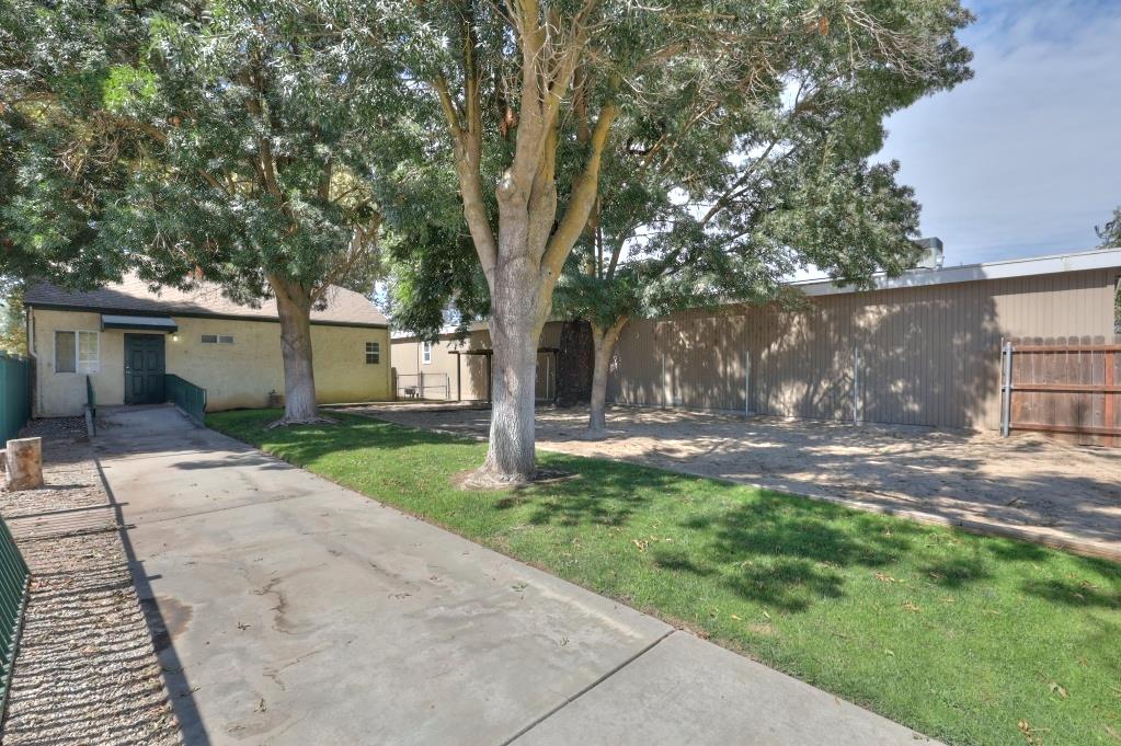 1830 Jackson Ave, Escalon, CA 95320
