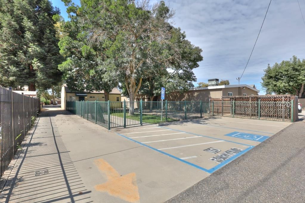 1830 Jackson Ave, Escalon, CA 95320