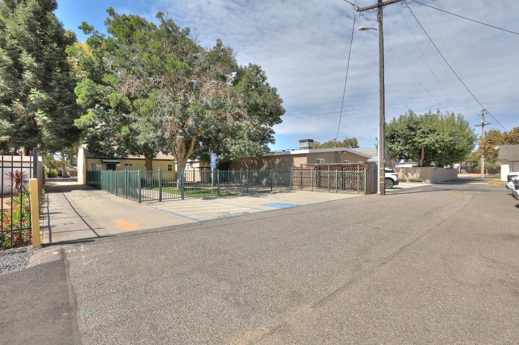 1830 Jackson Ave, Escalon, CA 95320