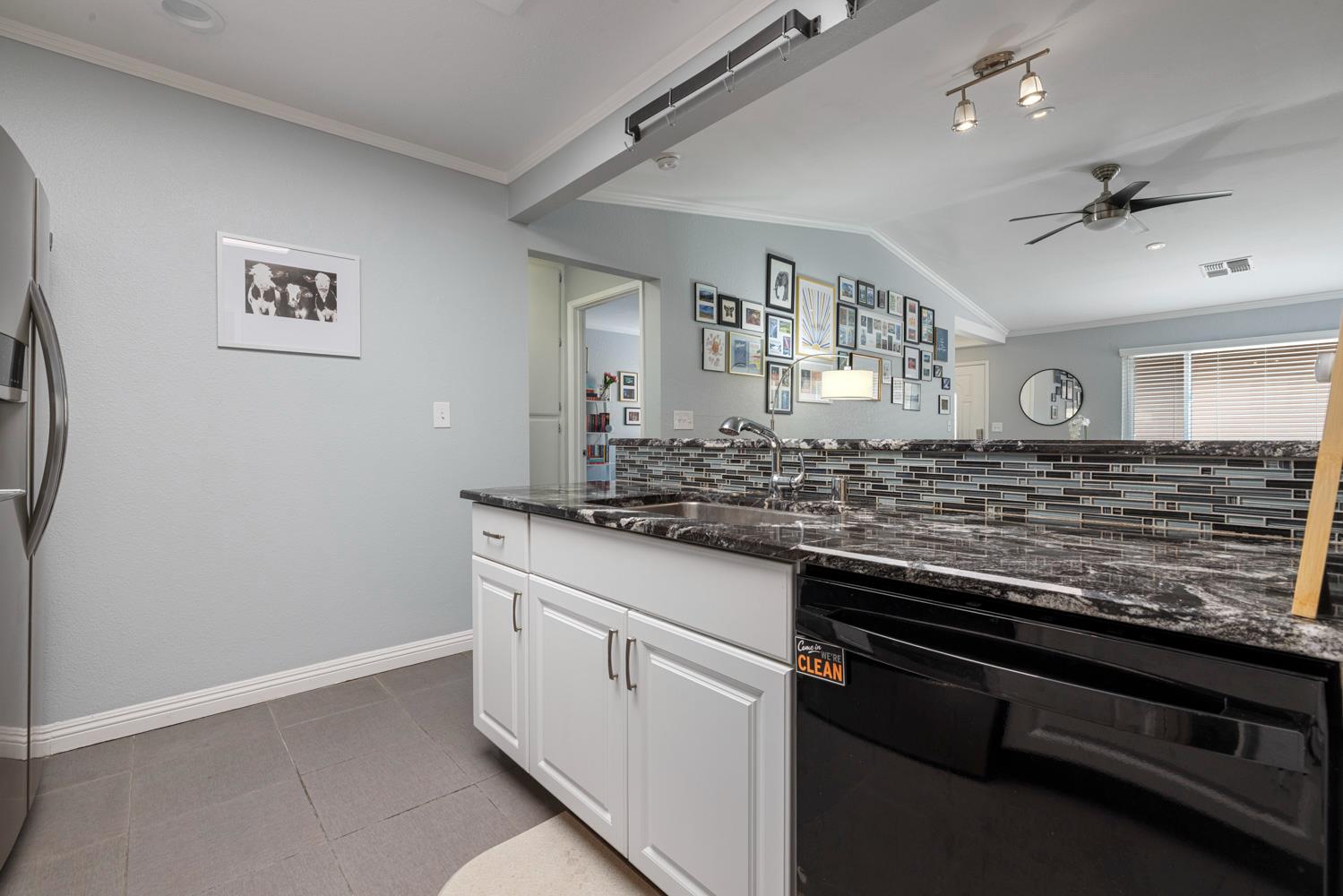 1200 Lakewood Ave #12, Modesto, CA 95355