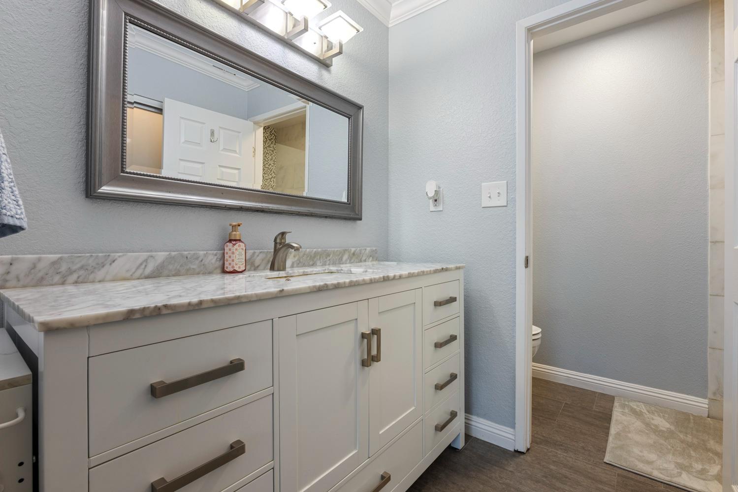 1200 Lakewood Ave #12, Modesto, CA 95355