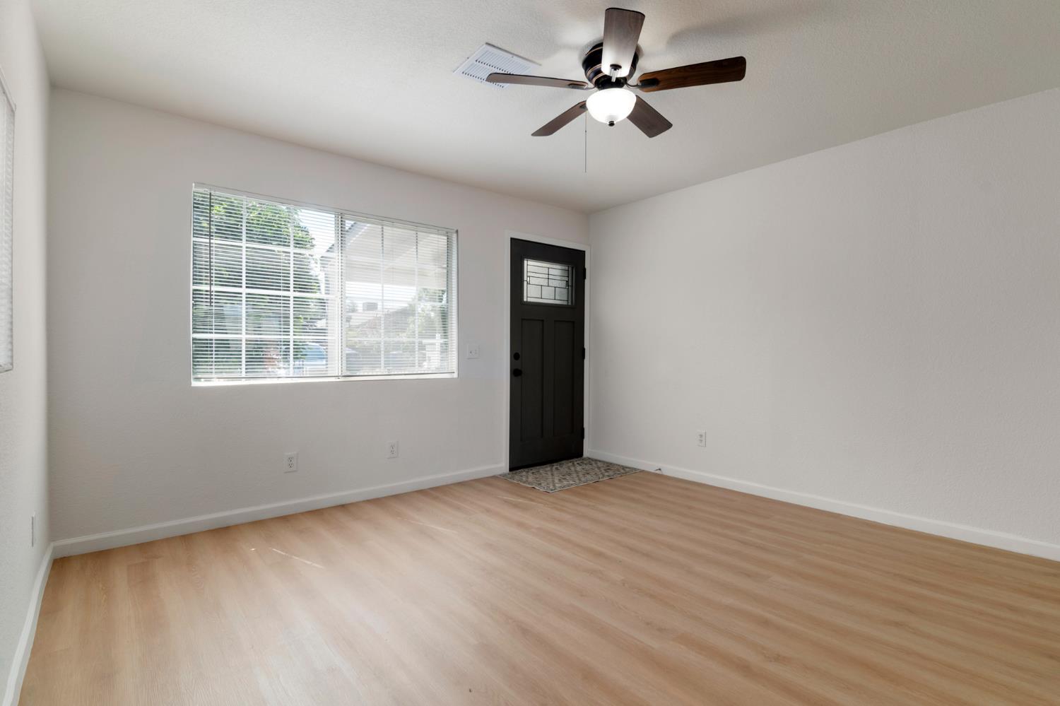 1305 Inyo Ave, Modesto, CA 95358
