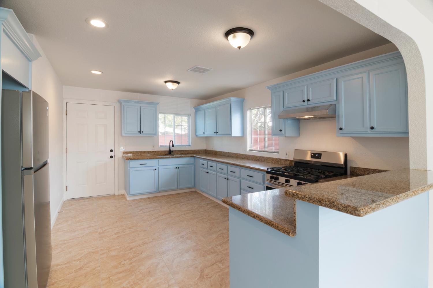 1305 Inyo Ave, Modesto, CA 95358