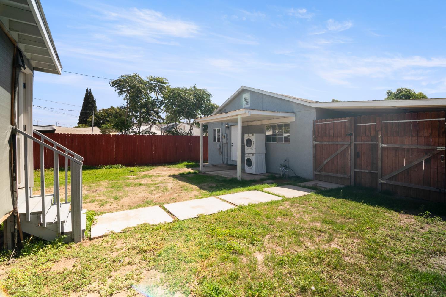 1305 Inyo Ave, Modesto, CA 95358