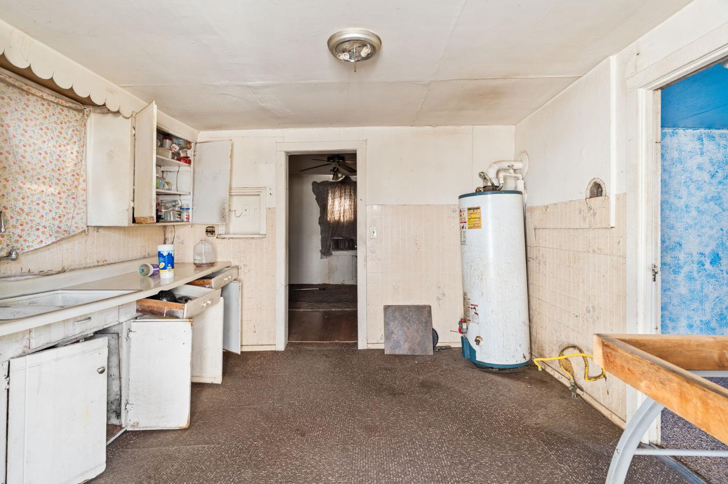 242 W 28th St, Merced, CA 95340