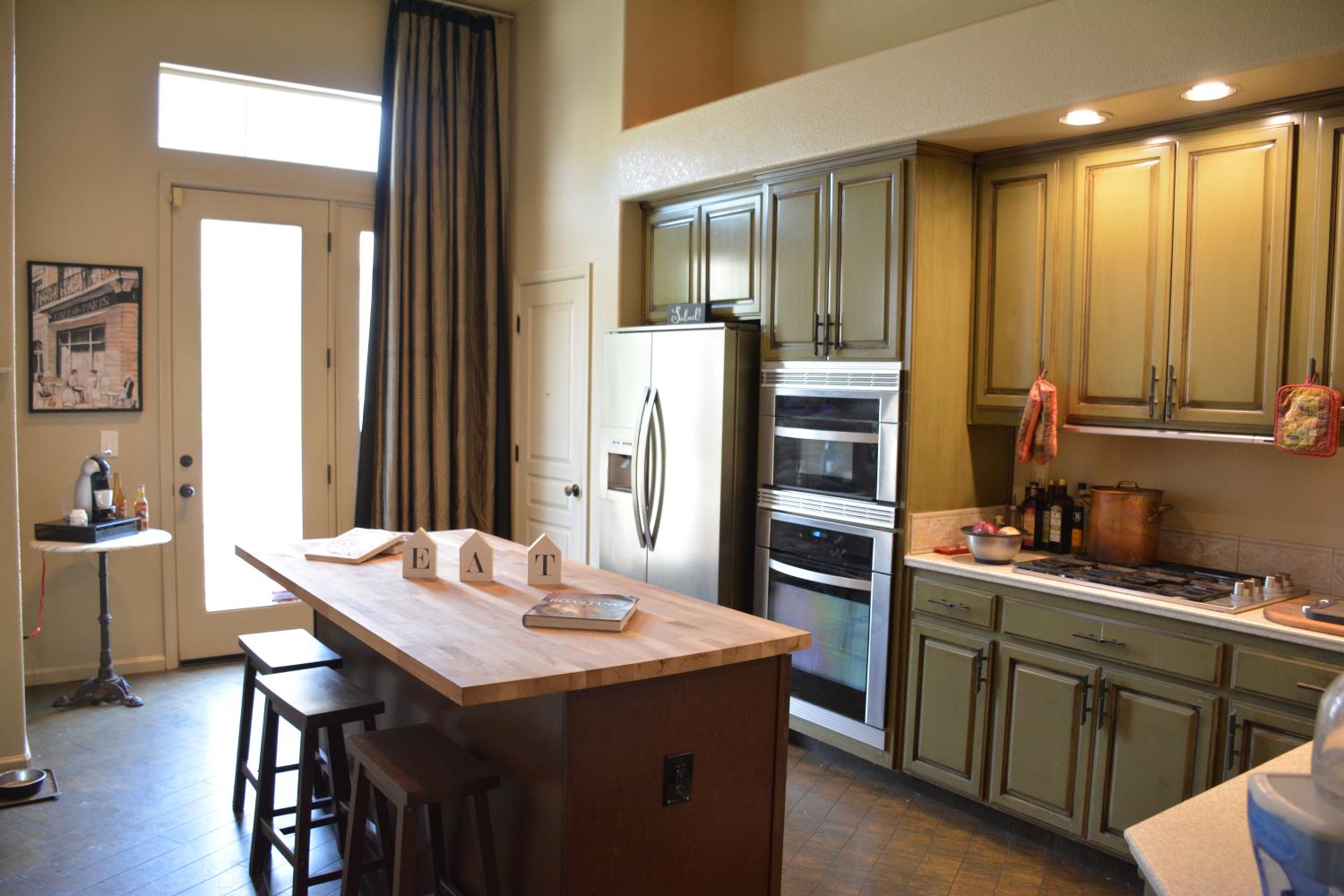 417 The Bluff, Modesto, CA 95355