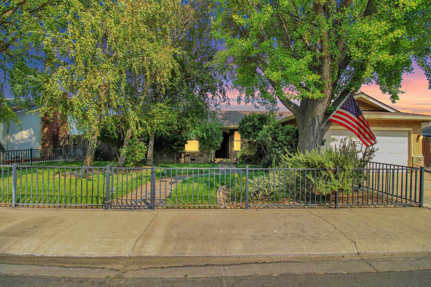 1710 Silkwood Dr, Modesto, CA 95350