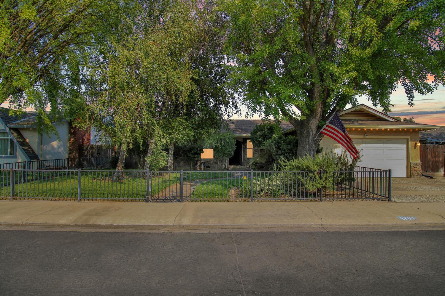 1710 Silkwood Dr, Modesto, CA 95350