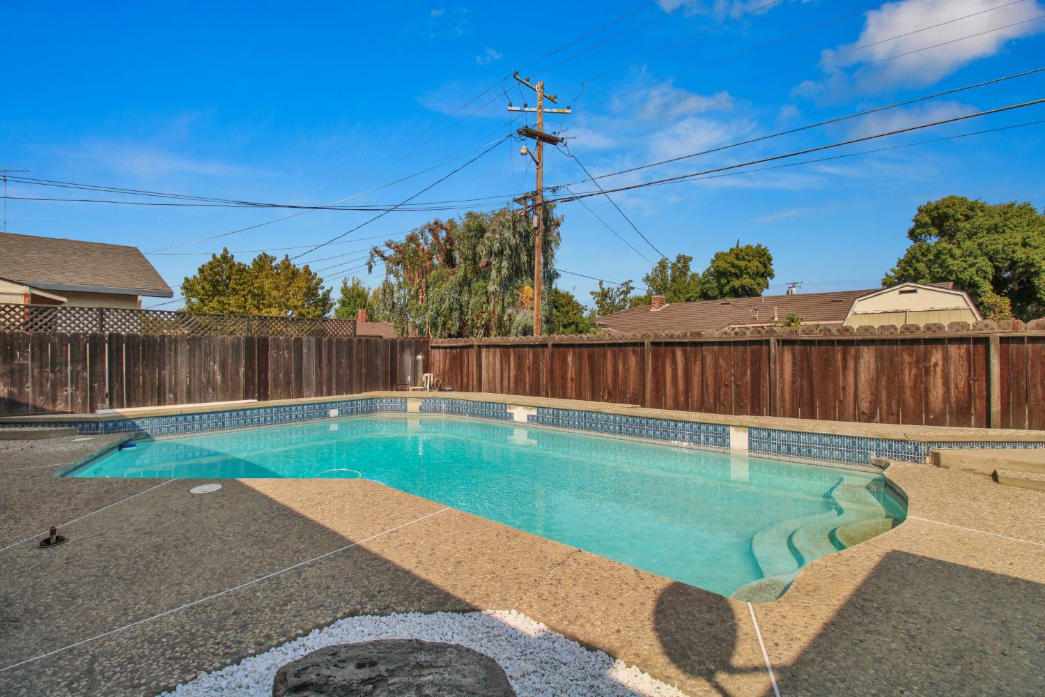 1710 Silkwood Dr, Modesto, CA 95350