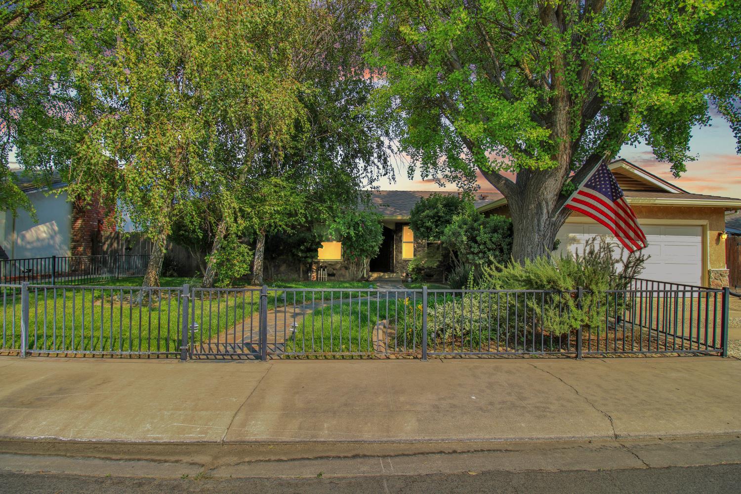 1710 Silkwood Dr, Modesto, CA 95350
