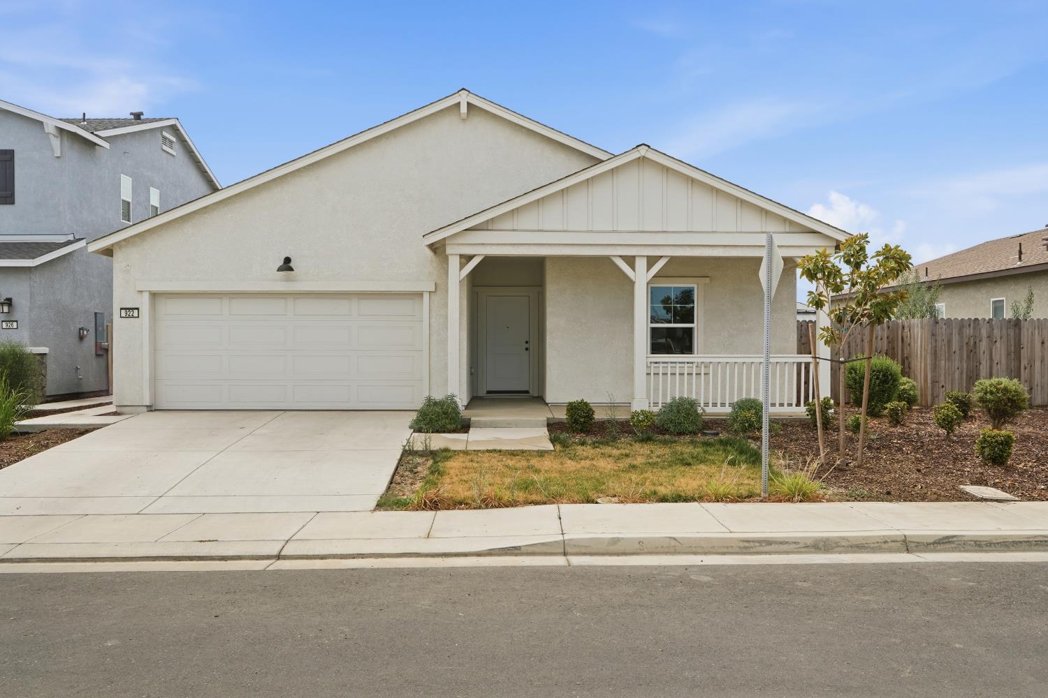 922 Northwich Ln, Patterson, CA 95363