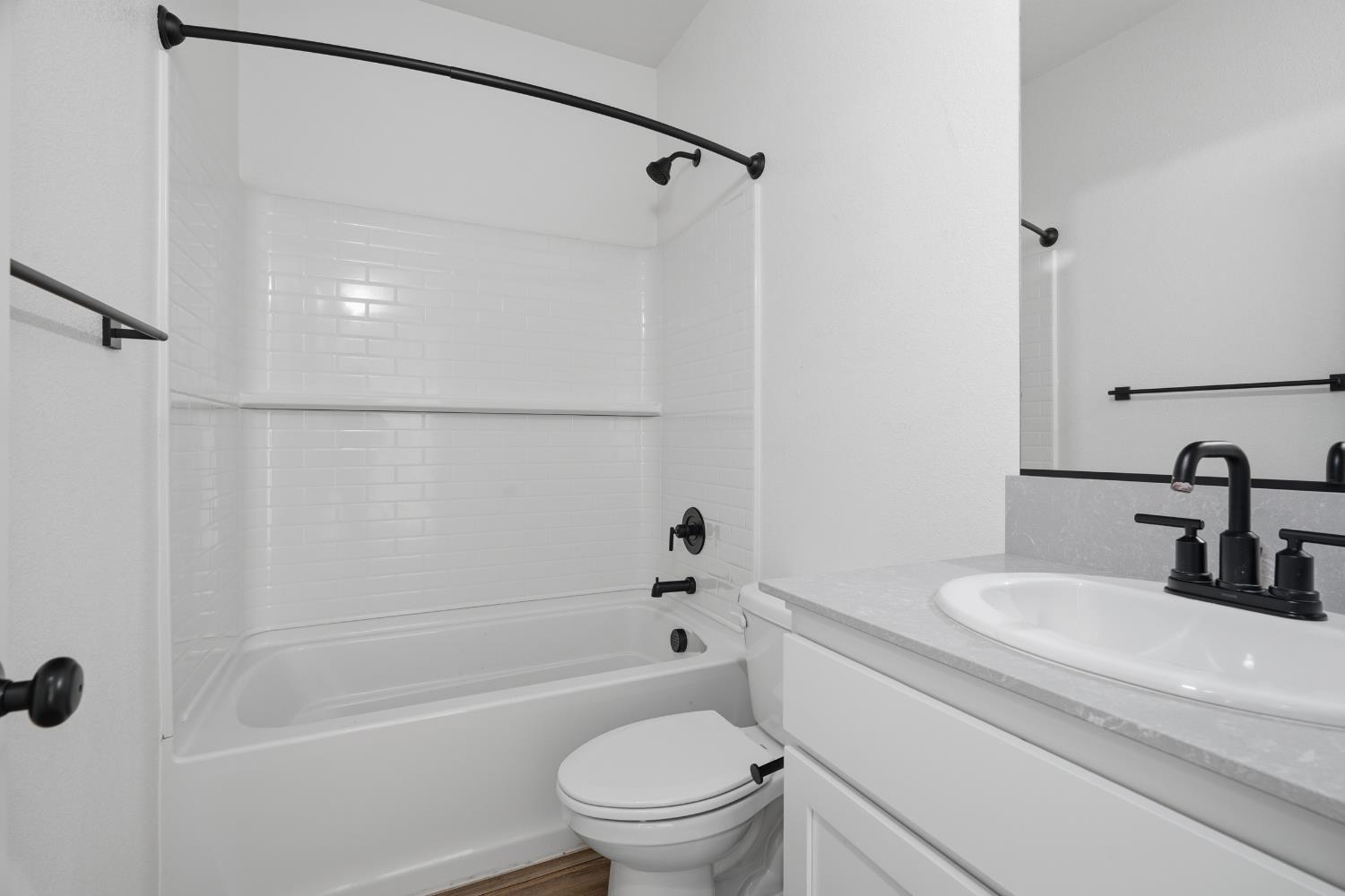 922 Northwich Ln, Patterson, CA 95363