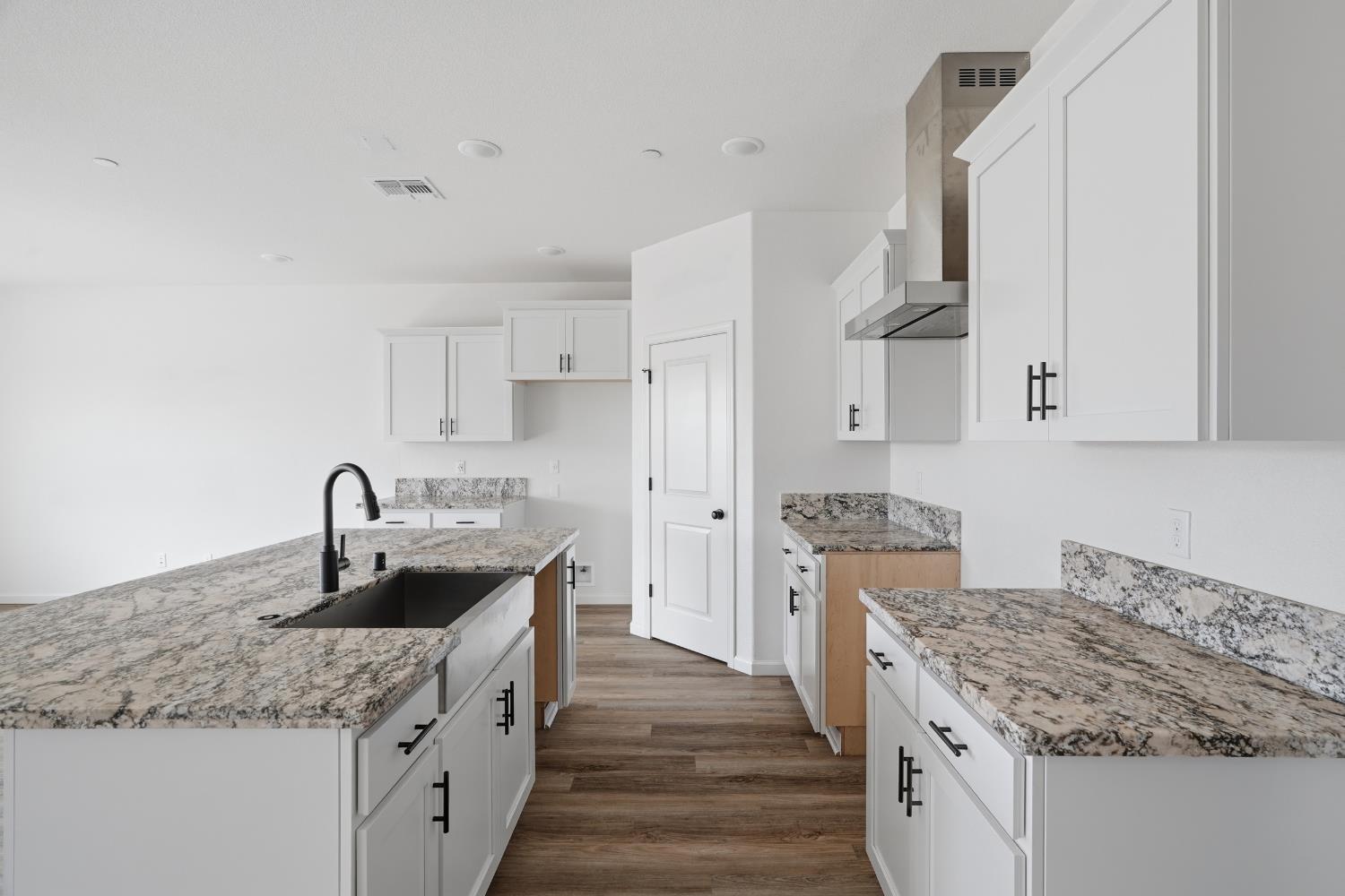 922 Northwich Ln, Patterson, CA 95363