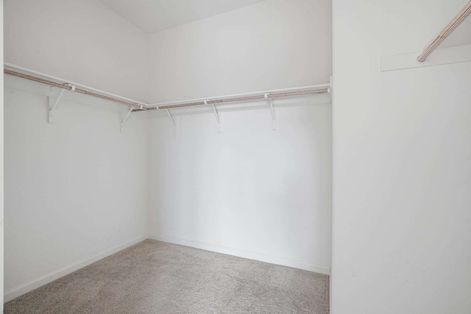 922 Northwich Ln, Patterson, CA 95363