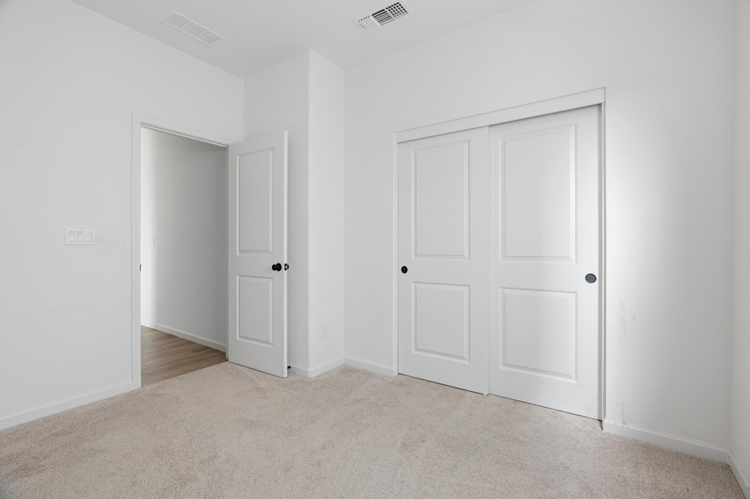 922 Northwich Ln, Patterson, CA 95363