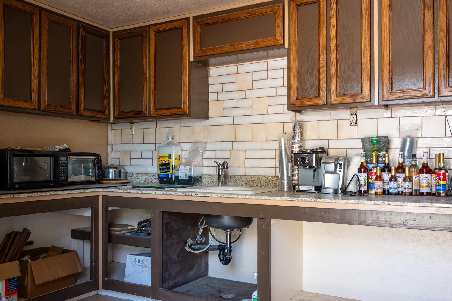 3024 Dakota Ave, Modesto, CA 95358