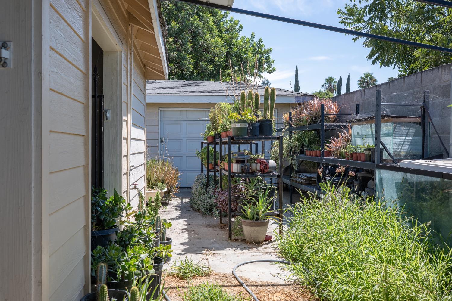 3024 Dakota Ave, Modesto, CA 95358