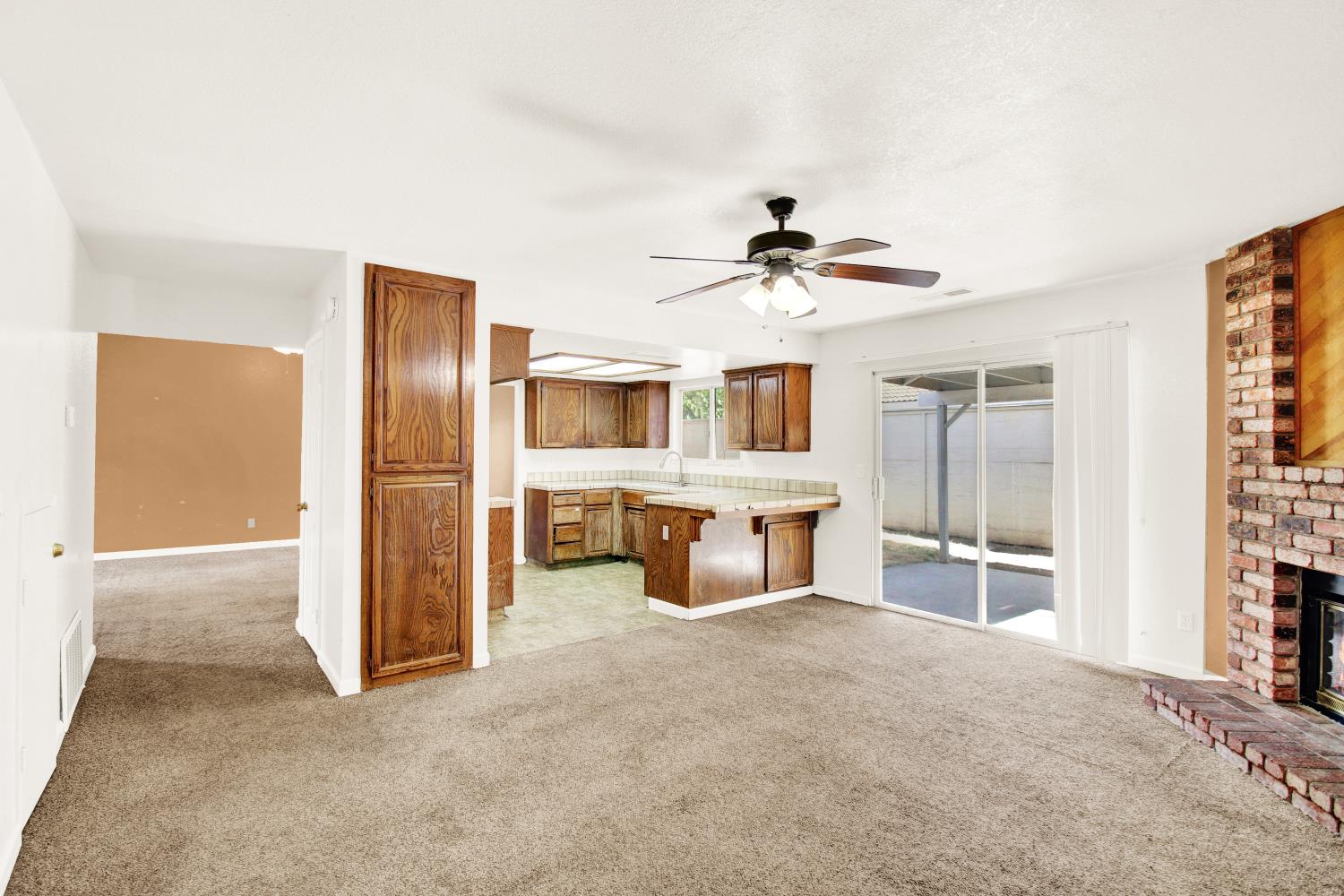 2828 Villarreal Way, Modesto, CA 95354
