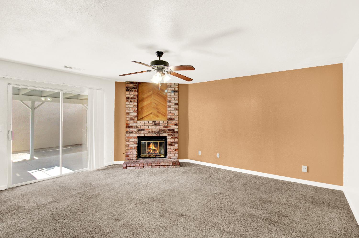 2828 Villarreal Way, Modesto, CA 95354