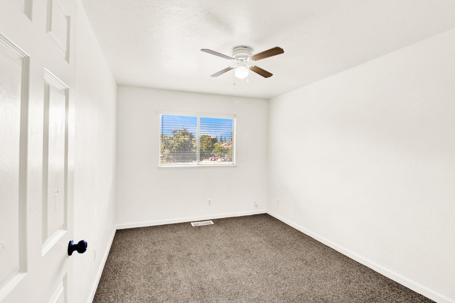2828 Villarreal Way, Modesto, CA 95354