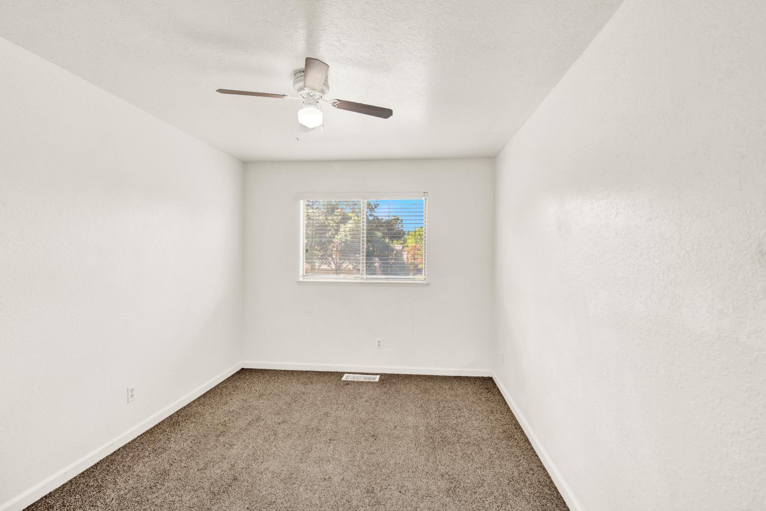 2828 Villarreal Way, Modesto, CA 95354