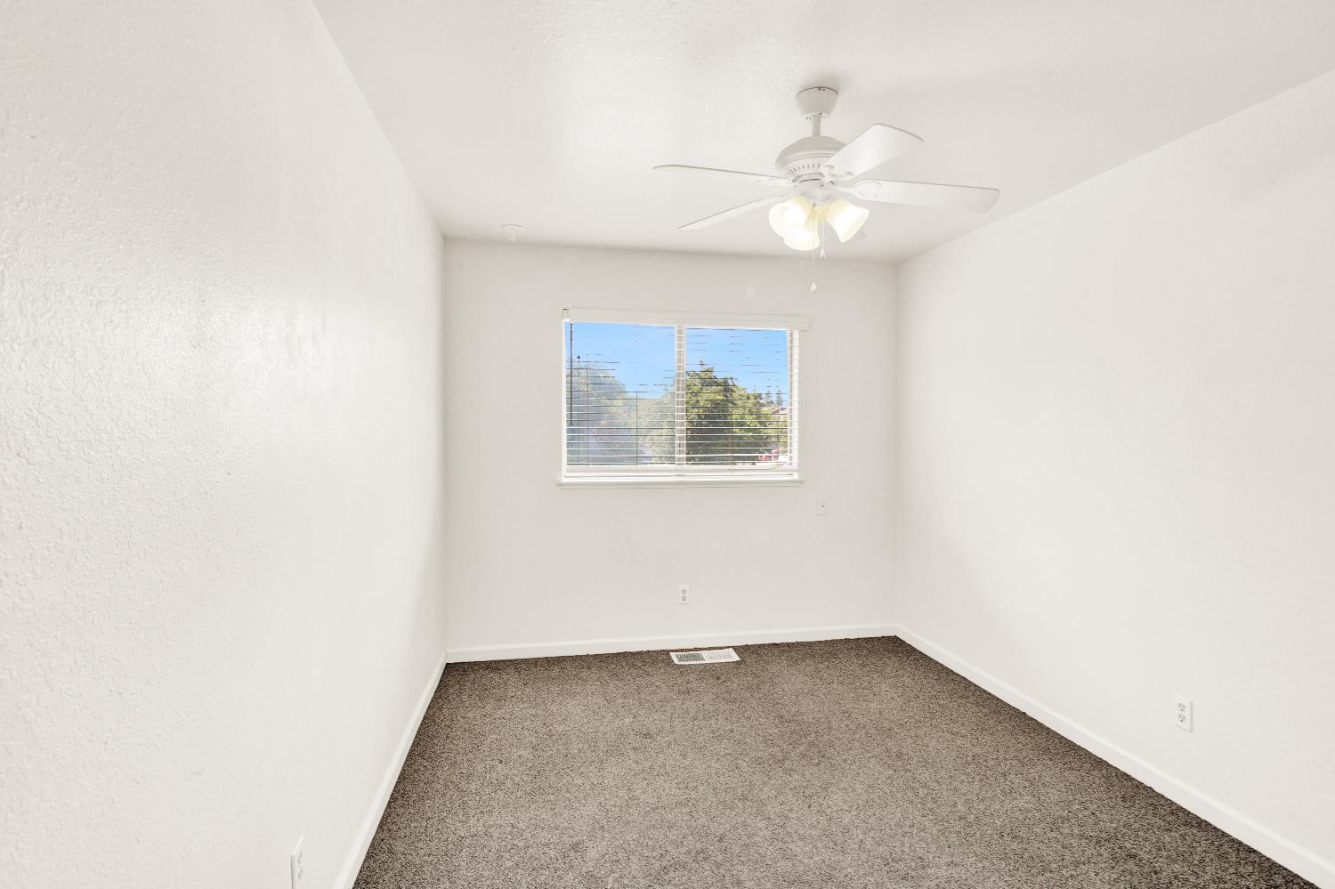 2828 Villarreal Way, Modesto, CA 95354