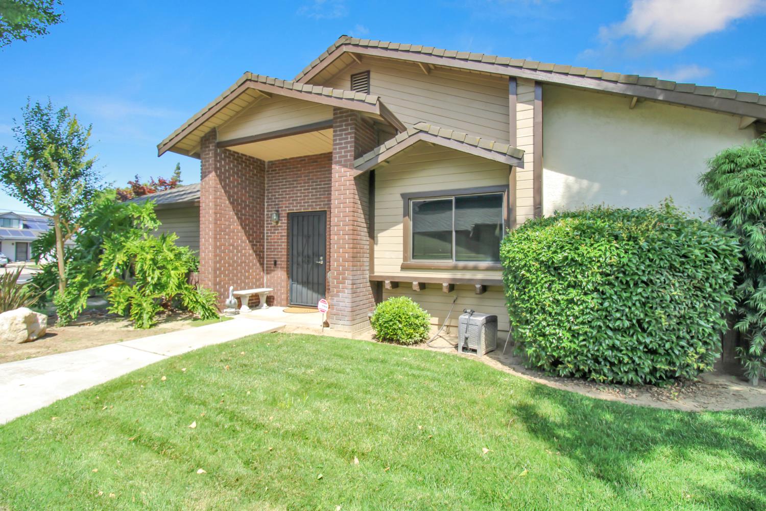 762 E Milgeo Ave, Ripon, CA 95366