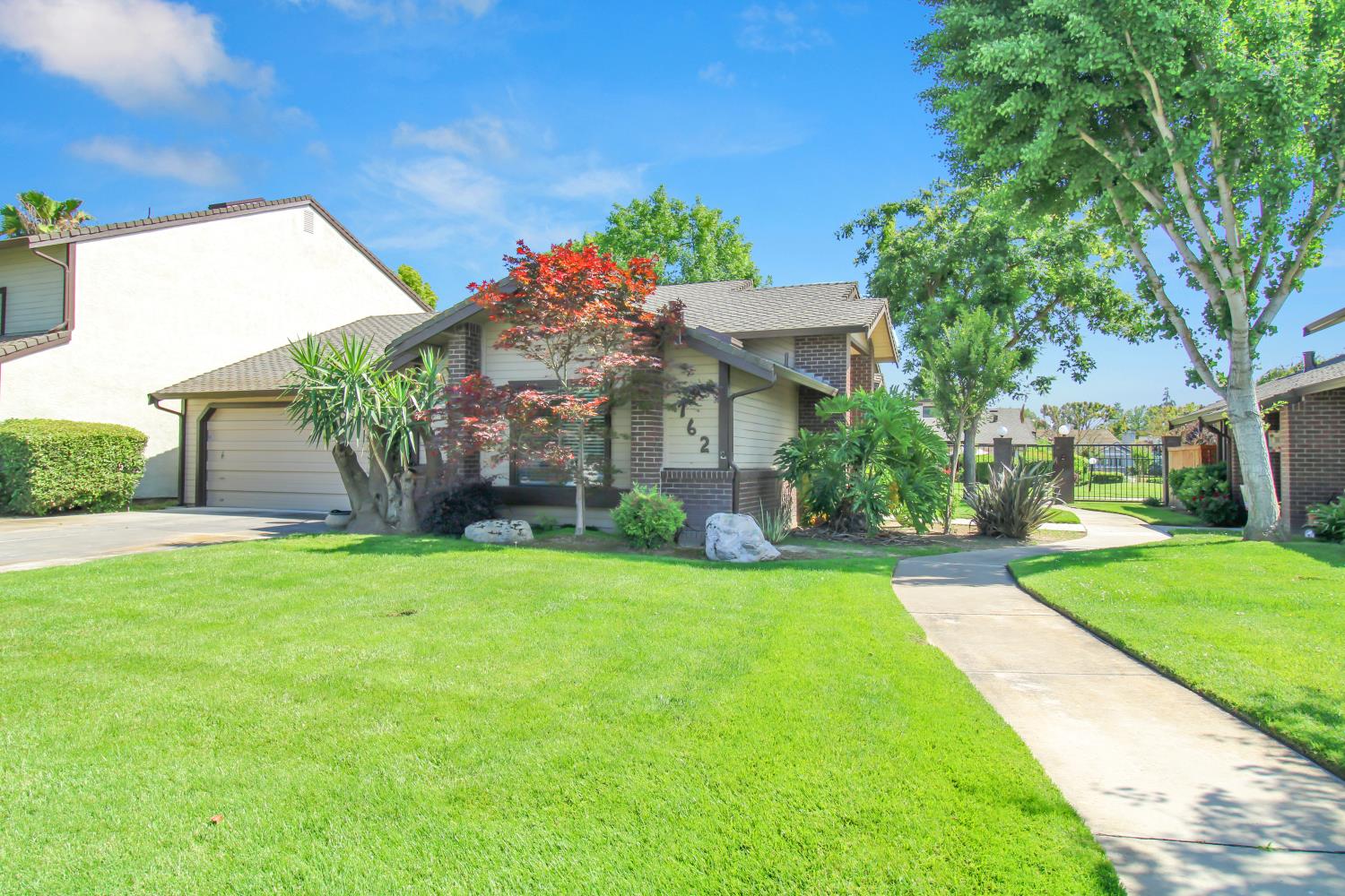 762 E Milgeo Ave, Ripon, CA 95366