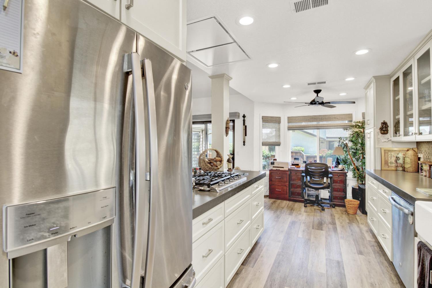 762 E Milgeo Ave, Ripon, CA 95366