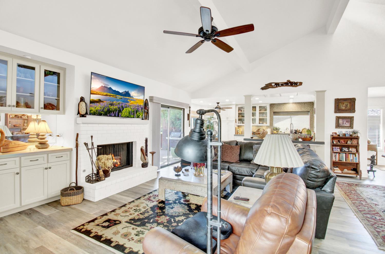 762 E Milgeo Ave, Ripon, CA 95366