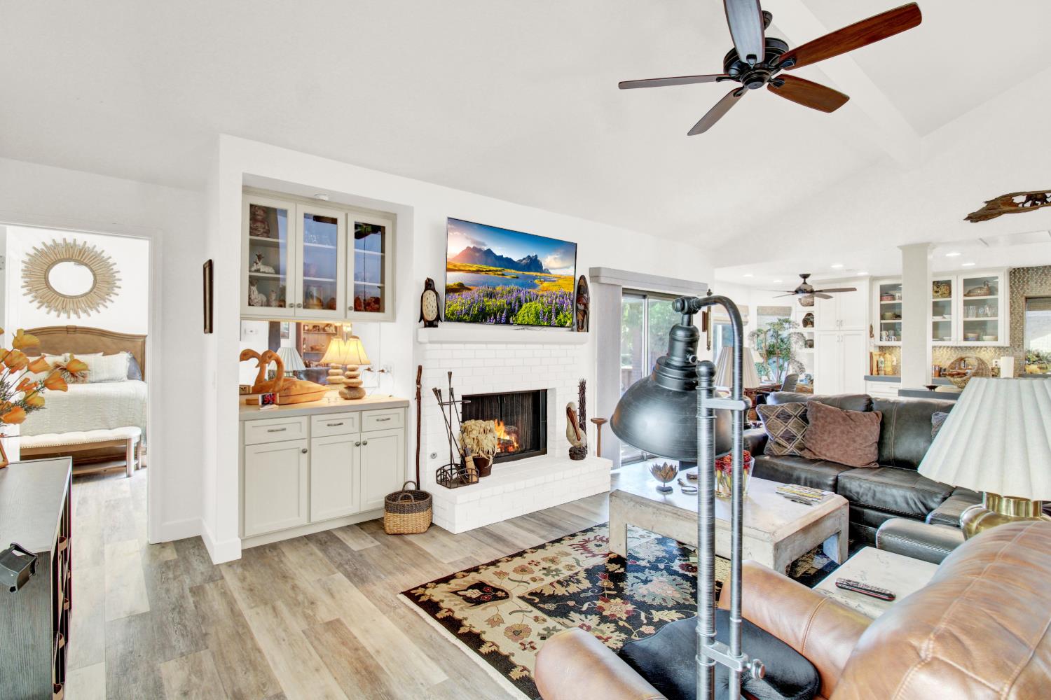 762 E Milgeo Ave, Ripon, CA 95366