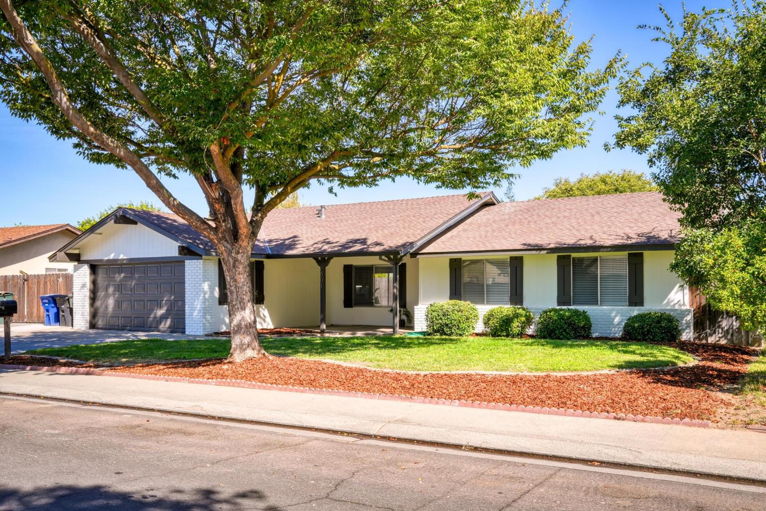 2801 Sapphire Dr, Modesto, CA 95355
