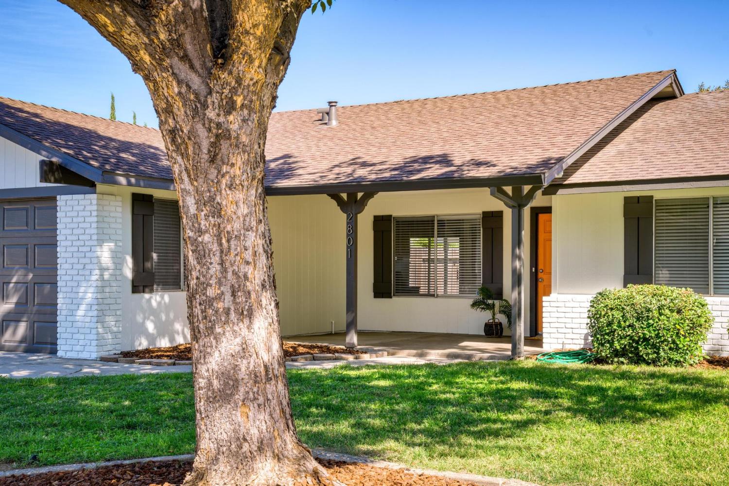 2801 Sapphire Dr, Modesto, CA 95355