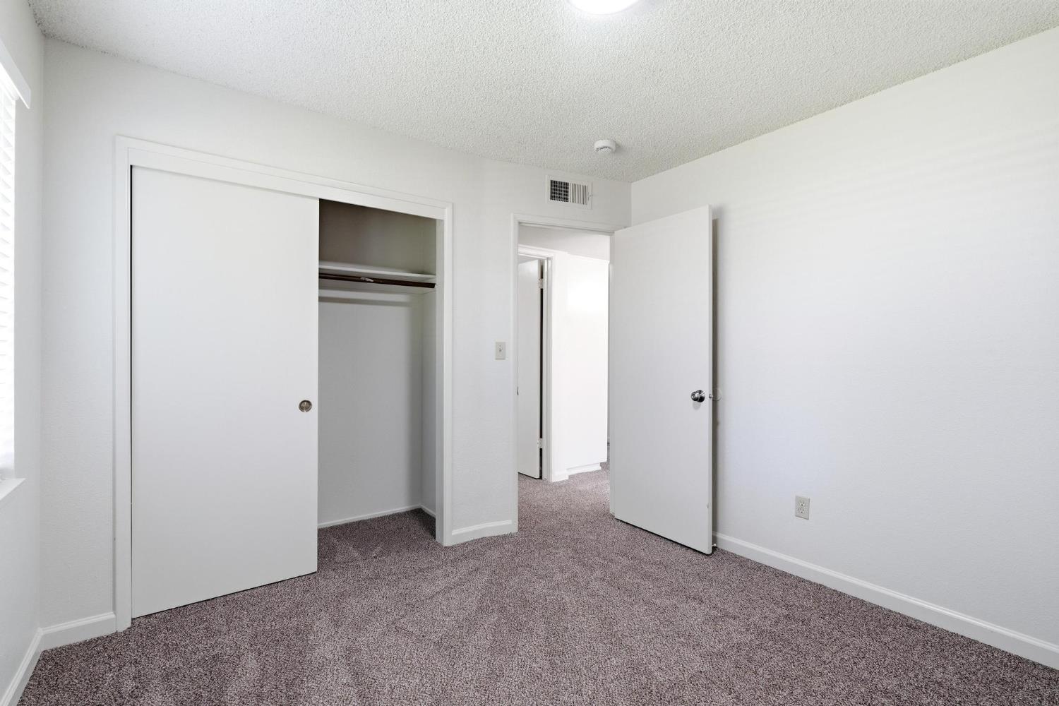 2801 Sapphire Dr, Modesto, CA 95355
