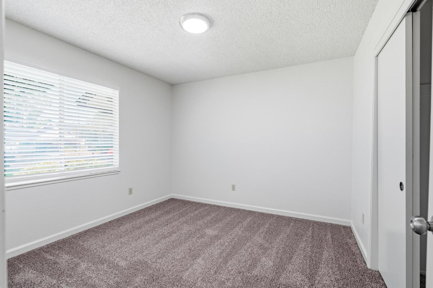 2801 Sapphire Dr, Modesto, CA 95355
